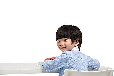 《蓝色协议:星痕共鸣》亮相TGS 独特风格打造精致都市